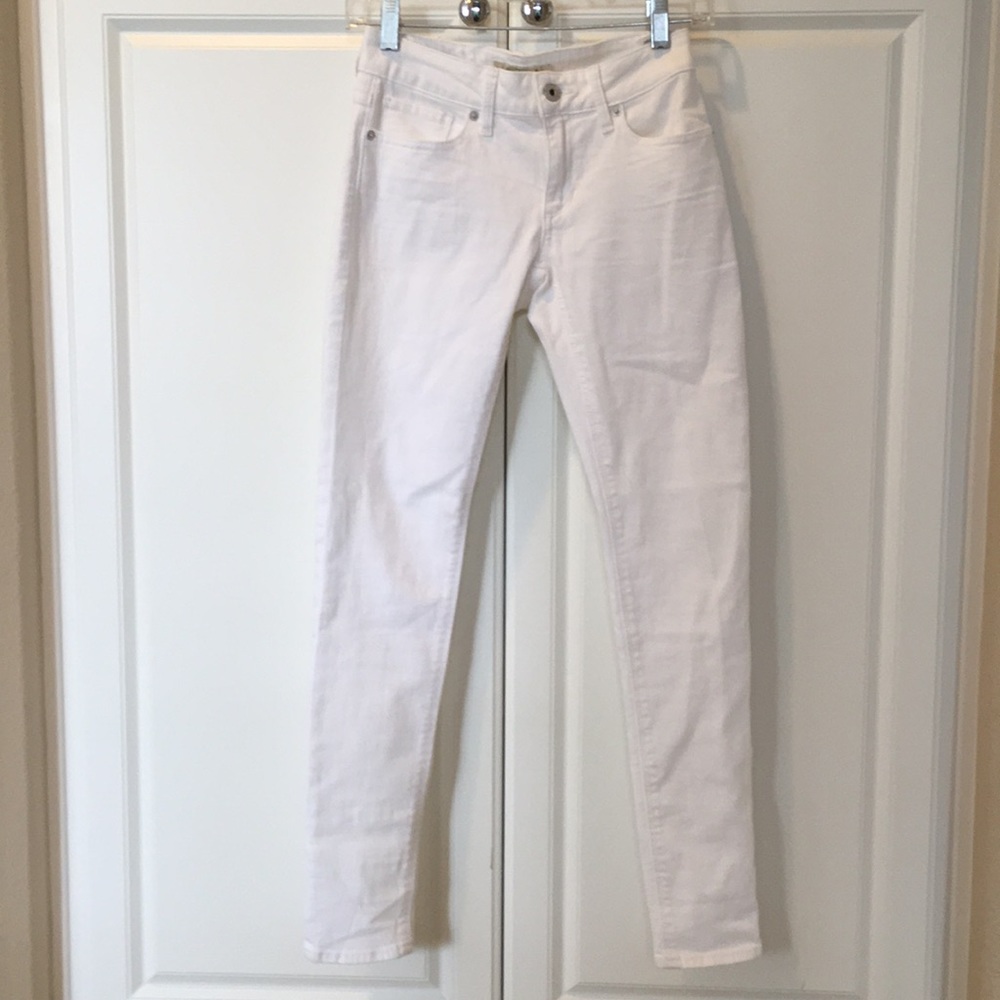 White Lucky Brand Sasha Super Skinny jeans